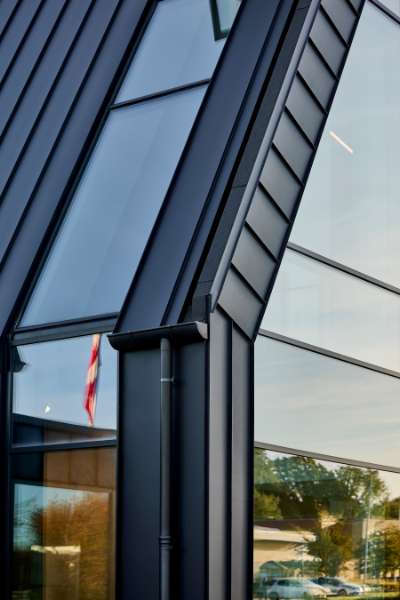 More movement behind the steel at Hobro Sports Centre, Hobro Idrætscenter, Amerikavej 22, 9500 Hobro, Denmark